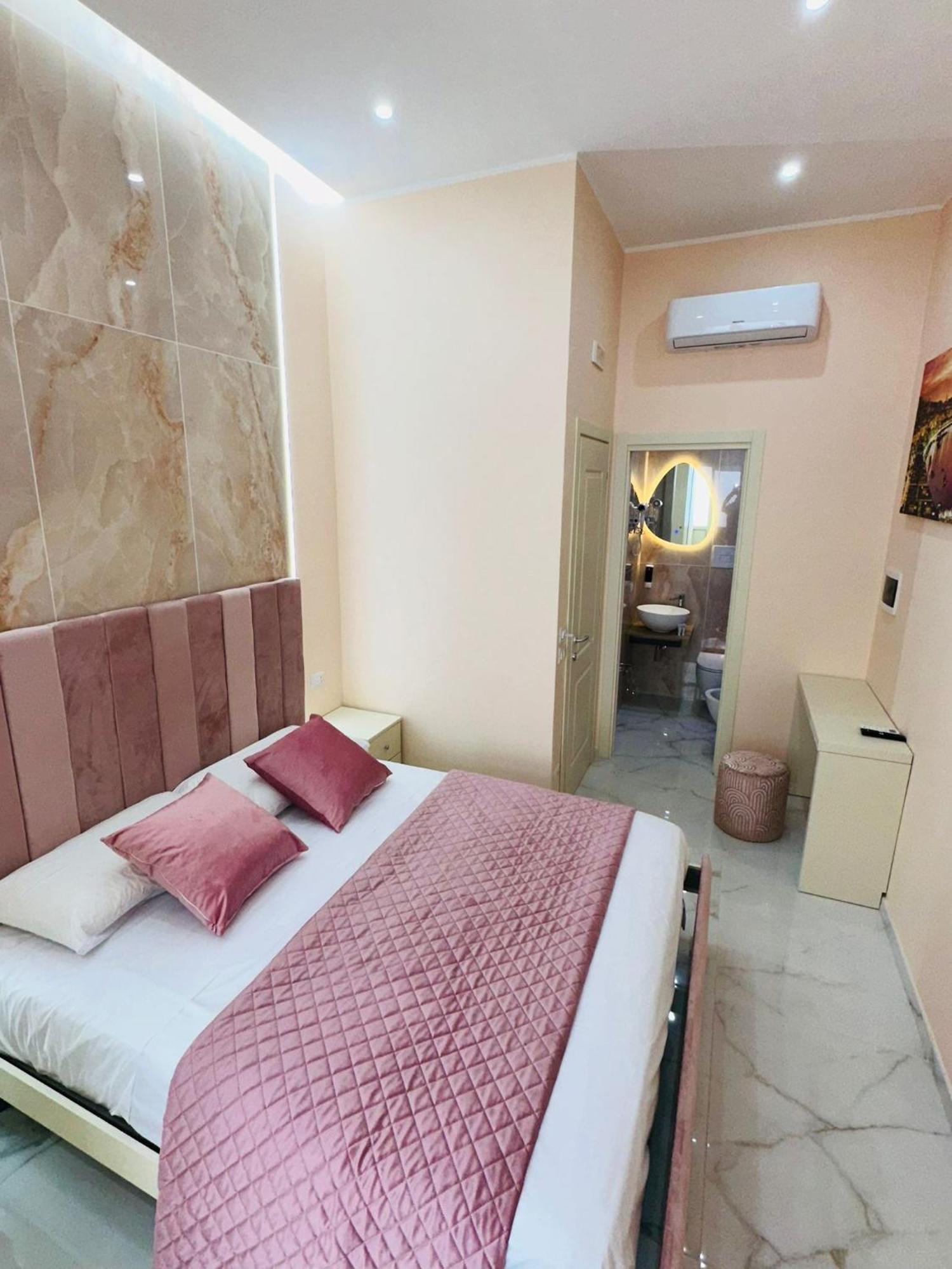 Bed & Breakfast Lovedream *